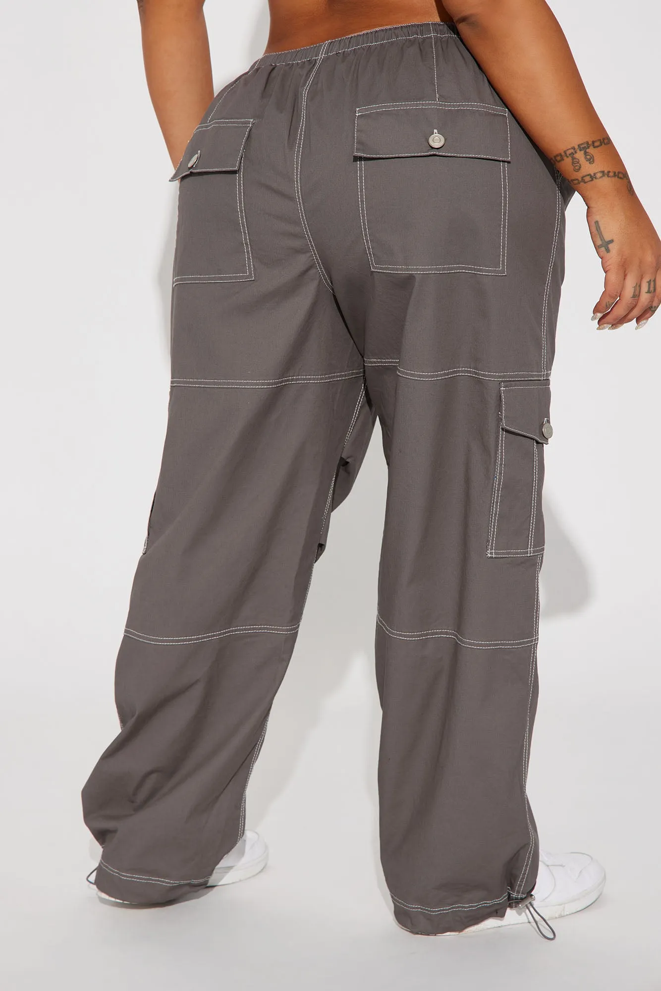 Back Outside Contrast Stitch Parachute Pant - Charcoal