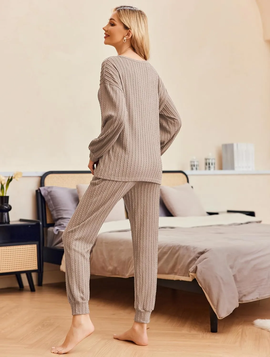 Ekouaer Womens Pajamas Set Ribbed Knit Long Sleeve Pullover Top Jogger Pants Set 2 Piece Lounge Set Sleepwear Tracksuit S-XXL