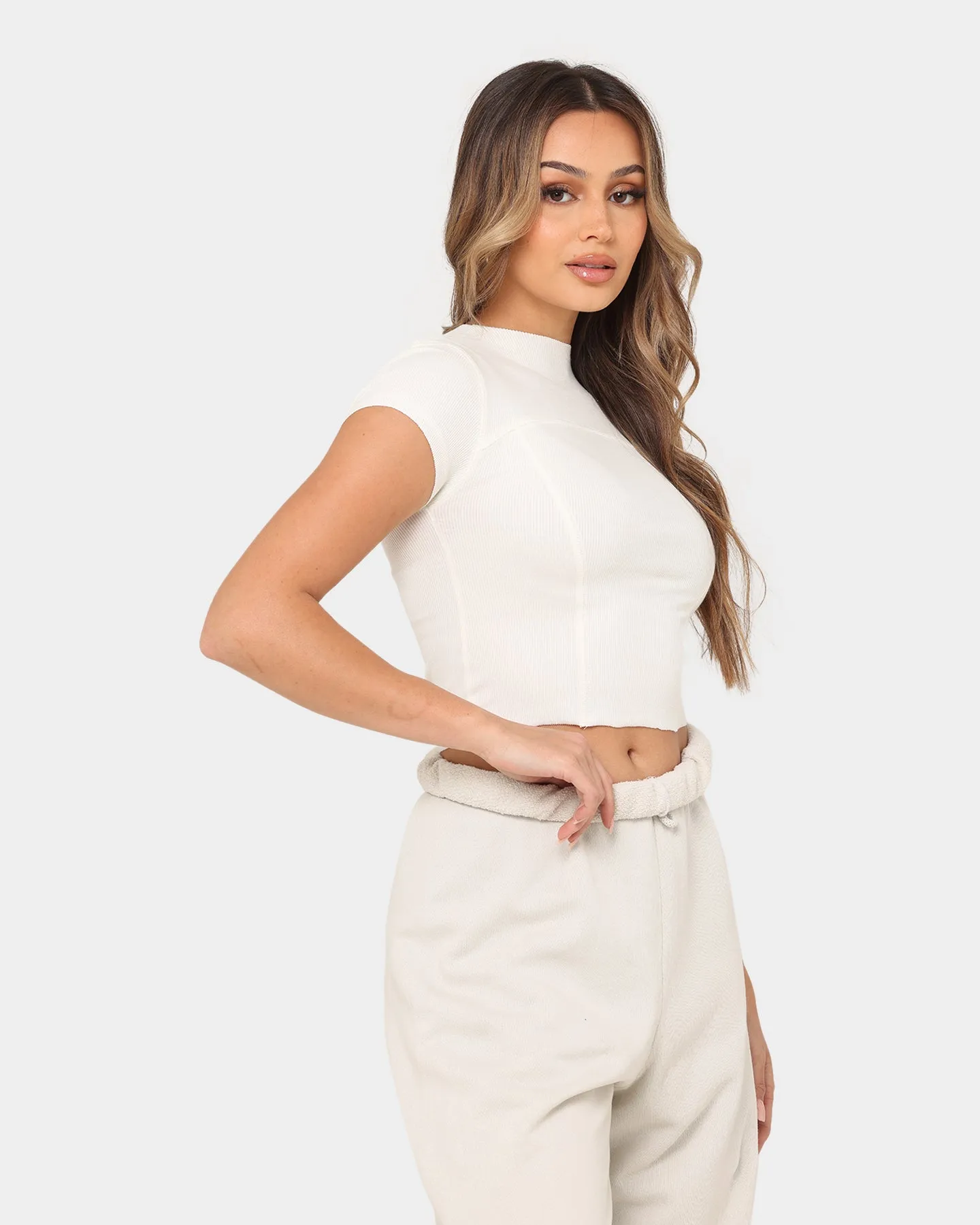 Joah Brown Women's Contrast Stitch Crop T-Shirt Bone